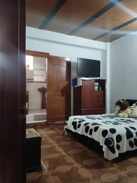 Apartamento Primer Piso/ B. Fusacatan