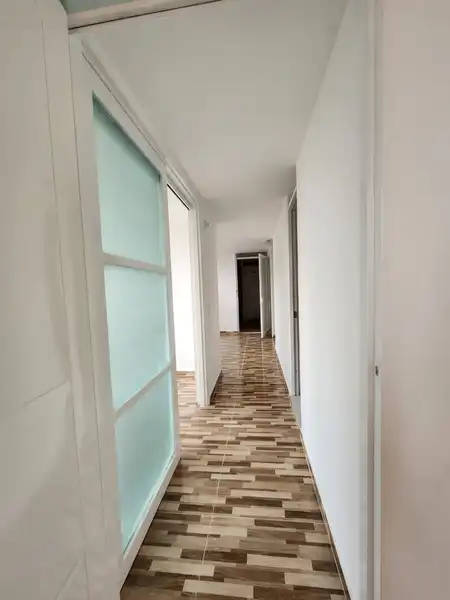 HERMOSO APARTAMENTO, PRIMER PISO